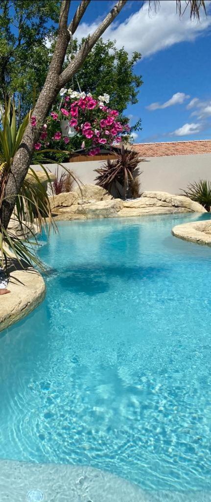 Villa De Vacances Le Teil Exteriér fotografie